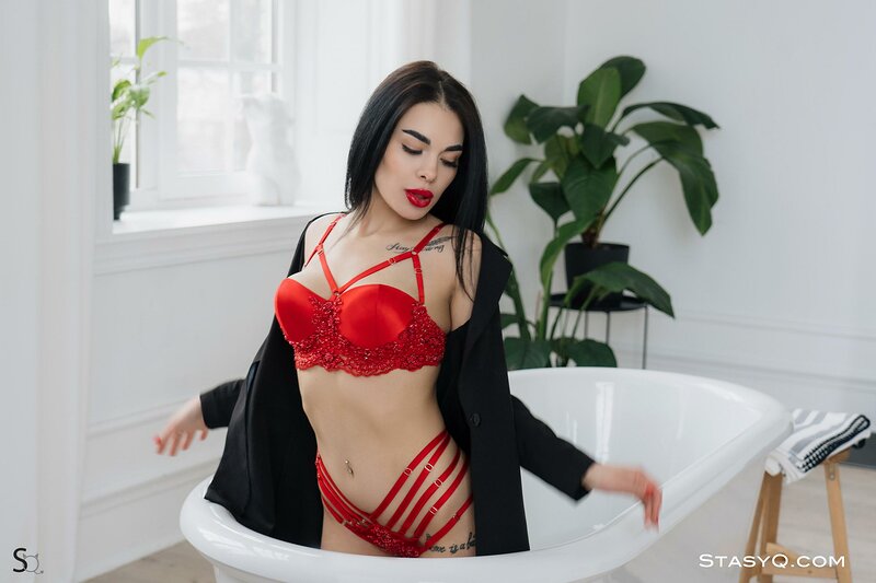 Екатерина, 24 года, 5 размер груди